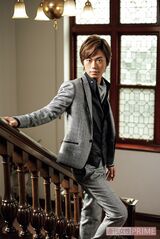 '08年9月。『哀愁の湖』のリリースに際し「家族、友人、デビュー以来お世話になった方々やファンのみなさんに愛されて、今の自分がいると思います」　撮影／廣瀬靖士、本誌写真班