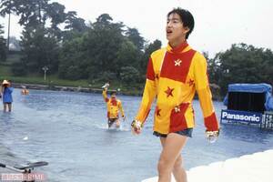 木村拓哉　1991年9月、西武園遊園地で開かれたSMAPデビュー発表会にて