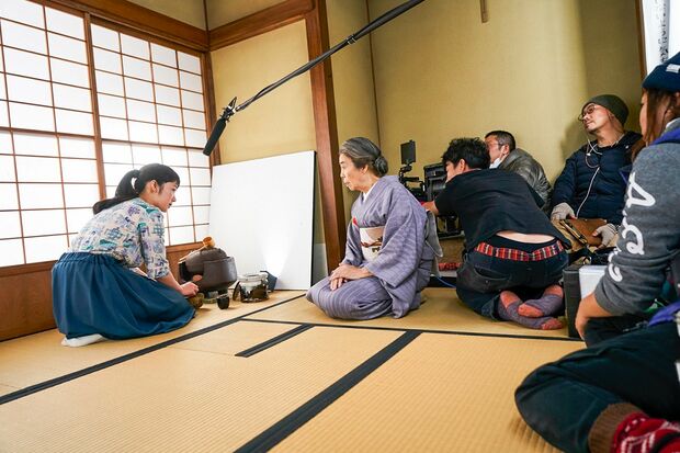 『日日是好日』撮影現場での黒木華と樹木希林さん