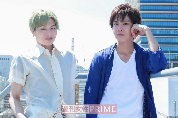 左から荒木宏文、財木琢磨　撮影／森田晃博