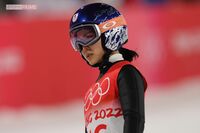 高梨沙羅が違反失格で謝罪文、「あの子が人前で泣いたのは初めて」祖父母が涙声で語った孫への思い