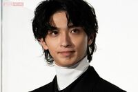 横浜流星が「2人はデキてるの?」と疑われる、藤井道人監督とのただならぬ深い関係