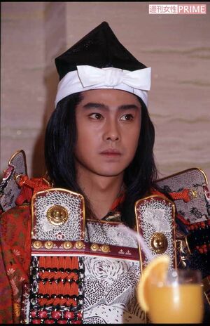 ‘93年のNHK大河ドラマ『炎立つ』では源義経を演じるなど、演じる役の幅を広げていった野村宏伸