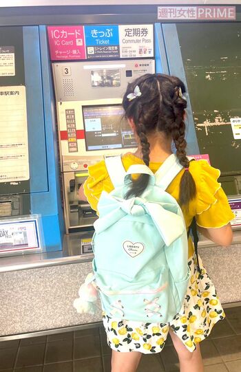 姪っ子と3人での買い物は楽しいひととき　撮影／加藤綾菜