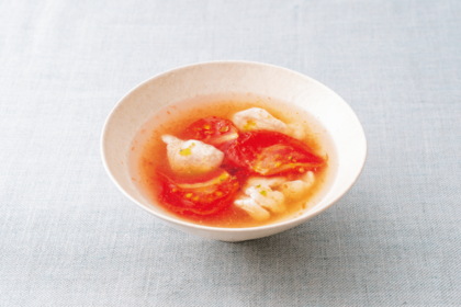 トマトとささみのゆずこしょうスープ(料理考案・調理/柳井泉 撮影/有光こうじ写真事務所)