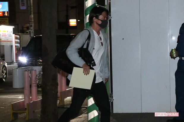 ジャニーさんの亡骸との対面のため、深夜に関連ビルを訪れた山下（３）