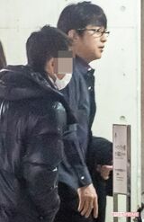 『グランメゾン東京』打ち上げ会場に向かう及川光博（'19年12月）