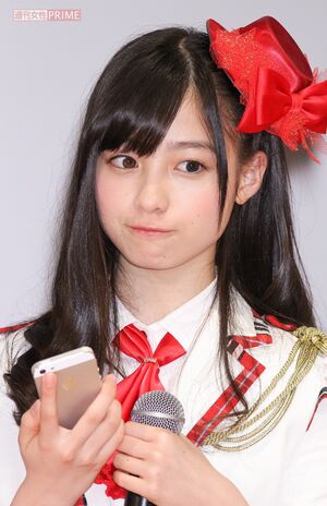 アイドルグループ『Rev.fromDVL』に所属していた橋本環奈（2014年6月）