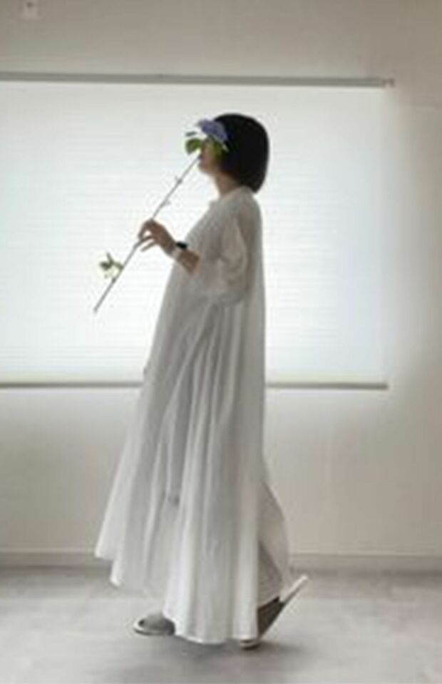 apartment301さん（45歳）●家賃33000円のワンルームでのミニマムな暮らしをSNSで発信する。現在はお片づけアドバイザーとしても活動。Instagramは@apartment_m301。著書に『捨て活で見つけた「私」が主役のワンルームライフ』（主婦の友社）。