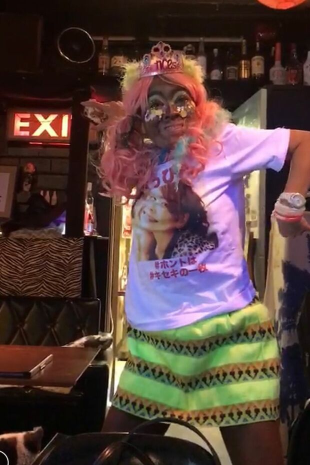 これも昨年のハロウィンで。Tシャツに＃すっぴん（と言いつつ奇跡の1枚）