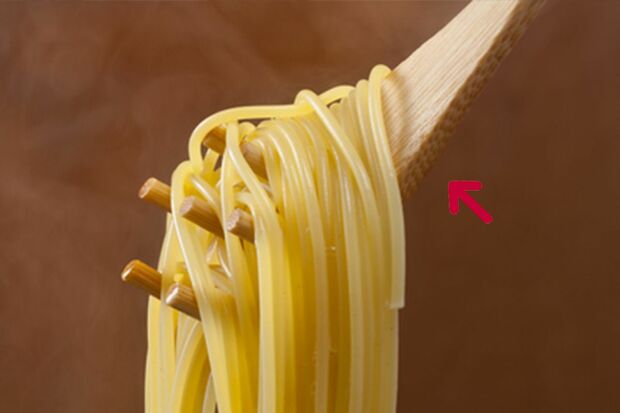 【Q5】茹でたパスタをすくう調理器具