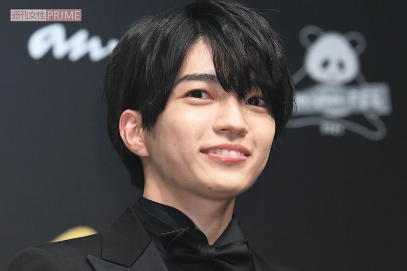 画像・写真】なにわ男子・西畑大吾が『サイゼリヤ』で食べる