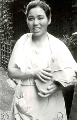 女手ひとつで8人の子どもを育ててくれた母、家入アツミさん