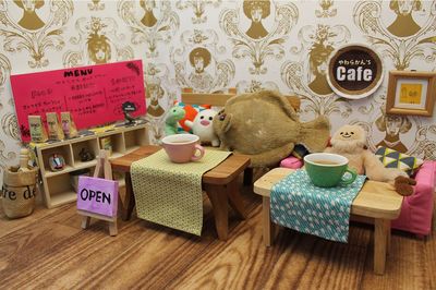 病院やカフェも! “ぬいぐるみ”向けサービスが「1年待ち」「1分で完売」の大人気!