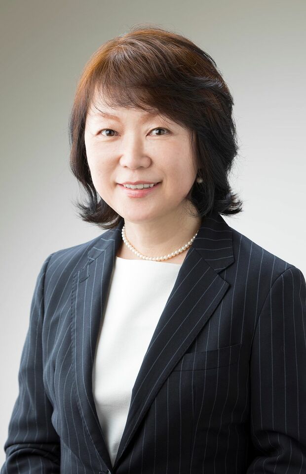 越原市美さん●ライフデザインラボ・オリーブ代表。CFP（R）認定者、1級ファイナンシャル・プランニング技能士、マイアドバイザー（R）ドコモ社内ベンチャー第1号として両立支援情報提供会社「株式会社ダブルスクエア」代表を務めた。現在は独立系FPとして50代前後をメインにライフプラン等のアドバイスを行う。