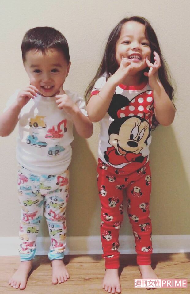 双子のこうちゃん（男の子）とさっちゃん（女の子）