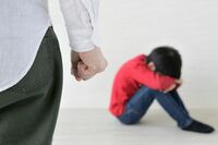 家族に暴力をふるうDV加害者が、心の奥底に隠している「恥辱」とは