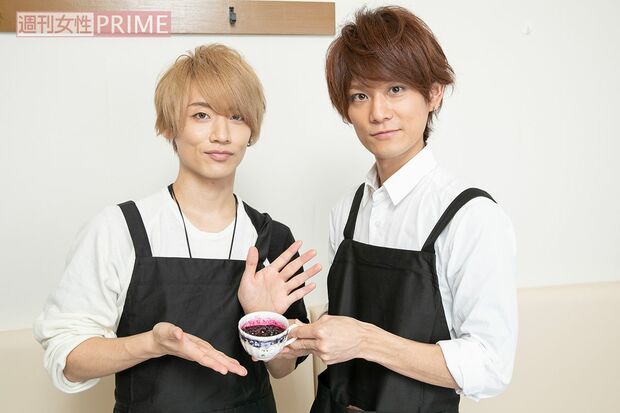 ソースは使いやすいよう、カップに入れて