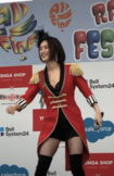 「レインボーフェスタ！2023」で胸元ザックリ衣装を見せた酒井法子（YouTubeより）