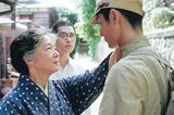 再び戦地に赴く裕之を気遣う母（田中裕子）／『映画 太陽の子』（C）2021 ELEVEN ARTS STUDIOS