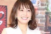 小林麻耶 “痛々しい映像” の乱発、職場のみならず懇親会にまで顔を出す夫との行く末