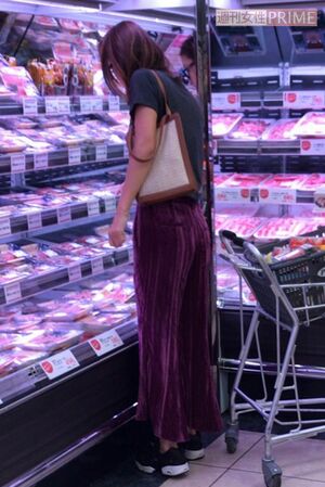 10月にスーパーを訪れていた木下