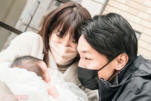 退院時、初めて父娘がリアルに対面できた記念すべき1枚(写真撮影:Shino)