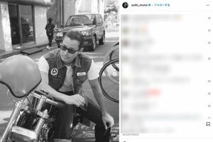 自身のインスタグラムで以前から“ロン毛ショット”を公開している野村周平