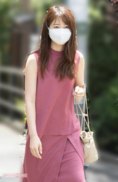 "ステマ疑惑”で直撃取材を受ける海老原優香アナ