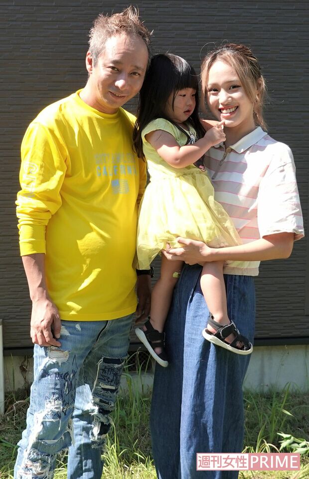 現在は石川県能美市にある一軒家で、女優で妻の飯村貴子と長女の3人で暮らしていたいしだ壱成