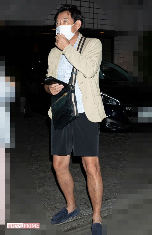 直撃取材に答える石田