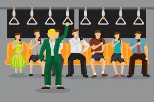 若者が疲れた様子で立っていたら、すかさず立ち上がって席を譲ろうではないか