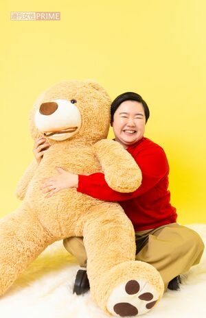 やす子　撮影／吉岡竜紀　ヘアメイク／hmClair　スタイリスト／大野紗也