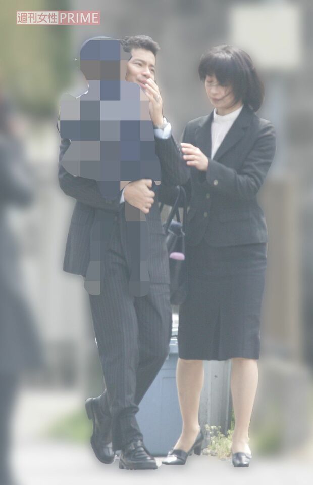 2006年、私立幼稚園の入園式に出席した田中美佐子と深沢邦之