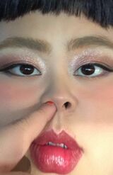 “ウケるwだいすき”“爆笑”とフォロワーに好評の変顔