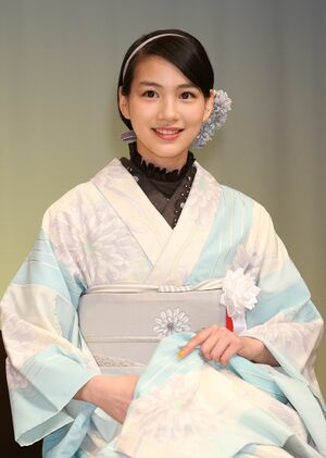  写真：'15年3月、『第31回浅草芸能大賞』授賞式で。能年は新人賞を獲得した