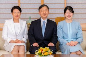 '22年の新年に際して公表された天皇ご一家の家族写真