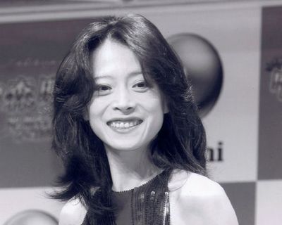 ハワイで療養中の中森明菜、ガリガリにやせ細り表情暗く…