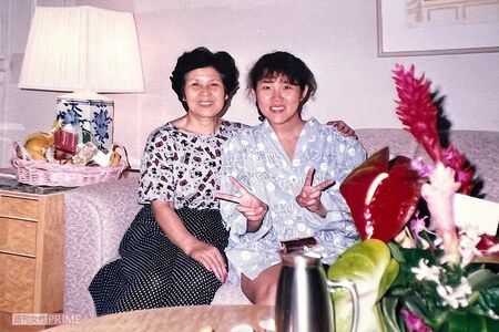 30歳のころ。母親と行ったハワイのホテルにて