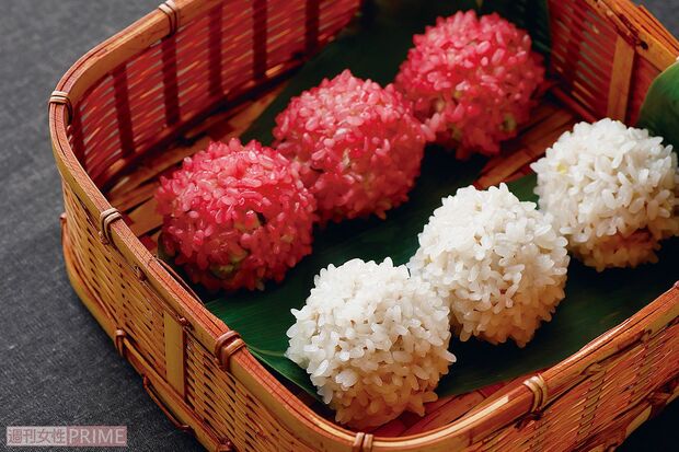 肉団子の紅白もち米蒸し