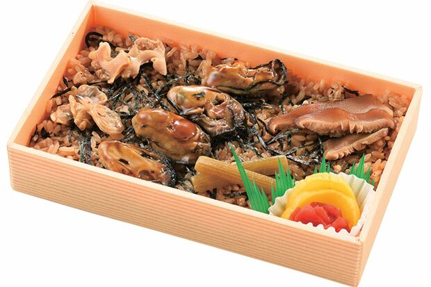 「氏家かきめし」（1080円）