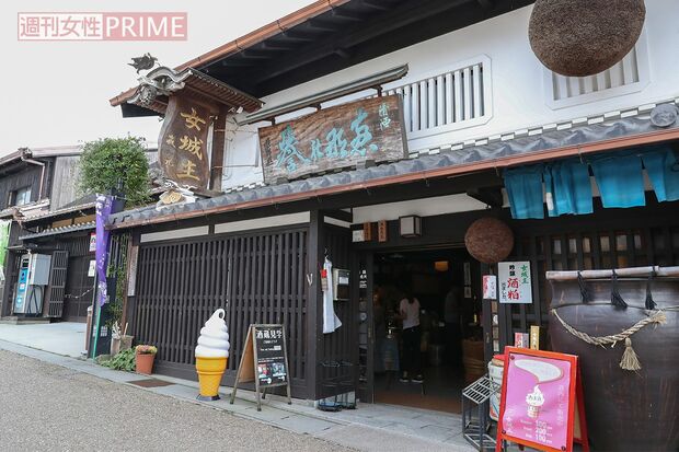 岩村醸造では甘酒ソフトも販売　