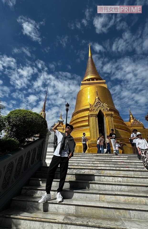 2025年1月にはタイへ旅行した「AAA」與真司郎(本人提供)