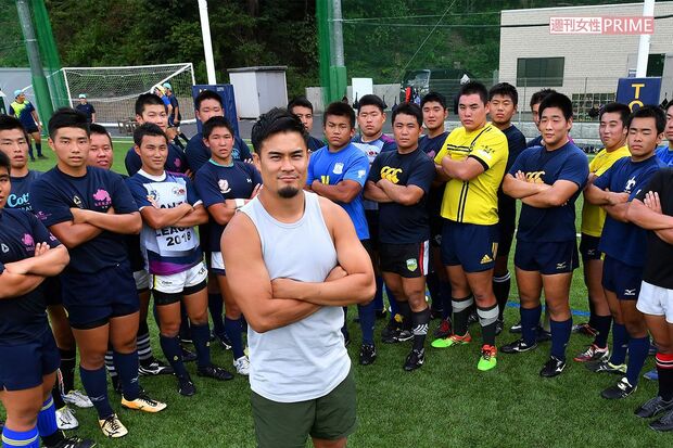 田村は現在でもたびたび母校を訪れ部員を指導している