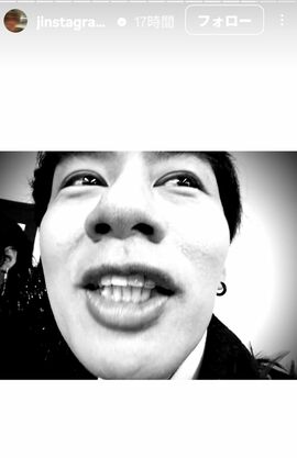 ストリーズの投稿で同期の中丸雄一をイジりまくっていた（赤西仁のInstagramより）