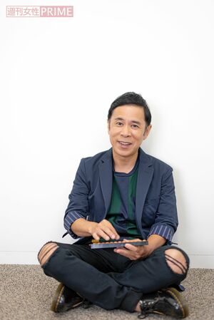 岡村隆史　撮影／佐藤靖彦