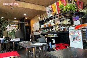 53年の歴史を閉じた深夜食堂「クイン」の店内