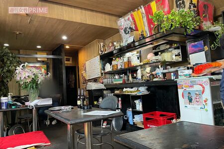 53年の歴史を閉じた深夜食堂「クイン」の店内