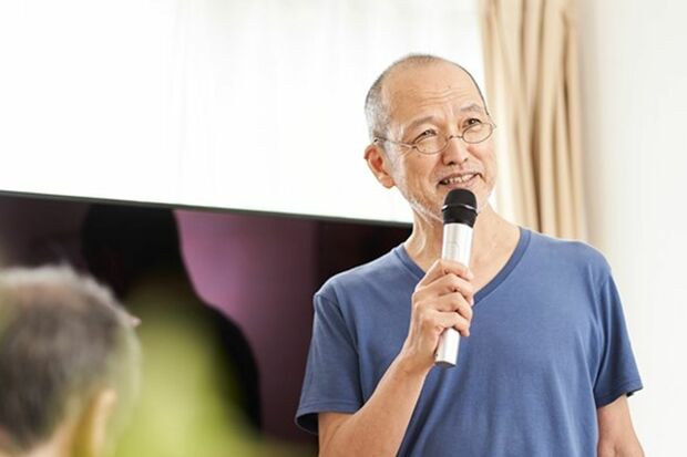 自分が楽しみつつ、人脈を確保するのがいちばんです　※写真はイメージです