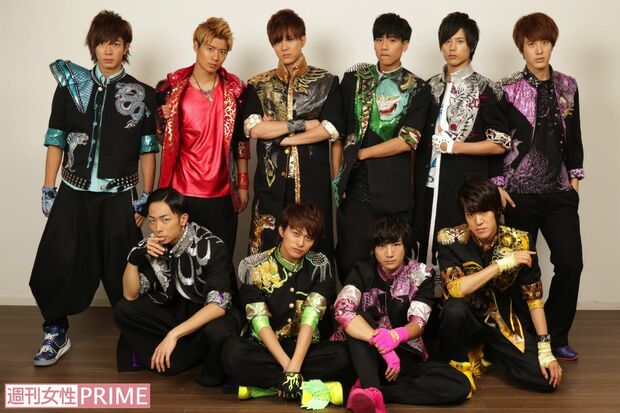 メジャーデビューシングル『YAMATO☆Dancing』をリリースしたBOYS AND MEN。上段左から田村侑久（25）、辻本達規（25）、水野勝（25）、吉原雅斗（22）、勇翔（23）、土田拓海（25）、下段左から田中俊介（26）、小林豊（27）、本田剛文（23）、平松賢人（21）　撮影／近藤陽介